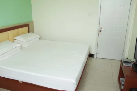 Laoting Shangke Express Hotel Отели рядом с достопримечательностью «Li Dazhao Memorial Hall (South Gate)»