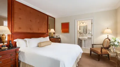 Iroquois New York Times Square Hotels in New York