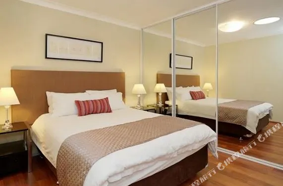 阿普爾克羅斯Swanriver 現代一室房