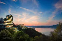 Huangshan Taiping Lake Pine cone Hotel Các khách sạn gần Taiping Lake
