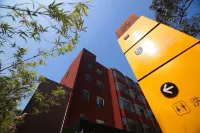Taoyuan Xifu Hotel (Foshan Zumiao Shiwan Subway Station) Hotel in zona Fengning Temple