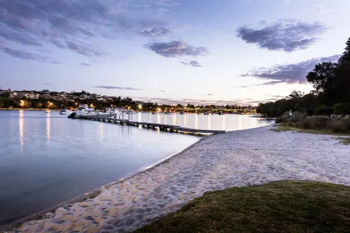 Pier 21 Riverside Apartment Hotel Hotels in East Fremantle