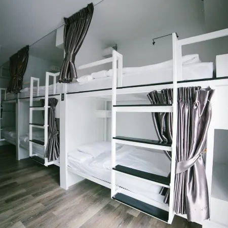 Diff Hostel