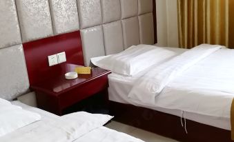 Luochuan Pengcheng Hotel