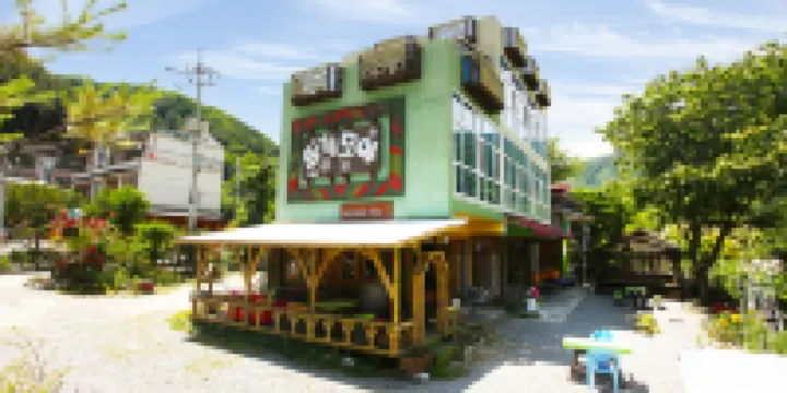 加平特雷莫爾旅館