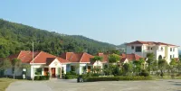 Retang Village Longfa Hot Spring Villa Hotels near Guilong Temple