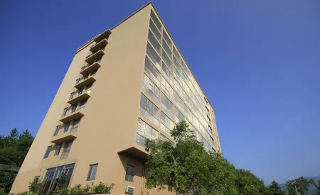 Nanling Hotel. Nanxiong Отели рядом с достопримечательностью «Meiguan Ancient Post Road»