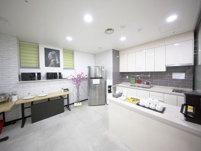 Inn the City Business Hotel