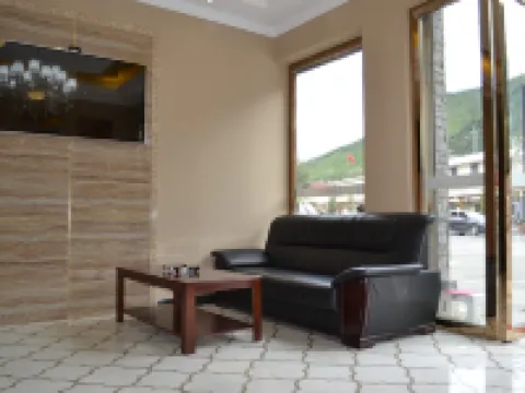 Sanbao Ruixiang Business Hotel Hotels in Daofu