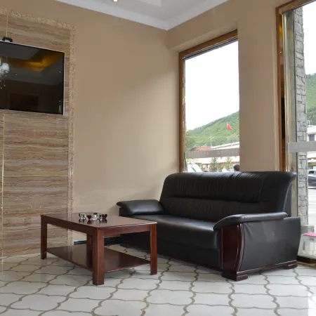 Sanbao Ruixiang Business Hotel