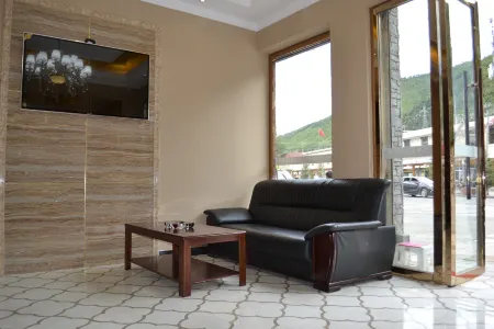 Sanbao Ruixiang Business Hotel