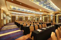 Zhuhai Charming Holiday Hotel (Gongbei Port High Speed Rail Station Store)