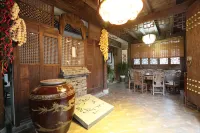 Mao County Qingbo Building