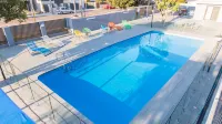 Batavia Apartments فنادق في Inglewood