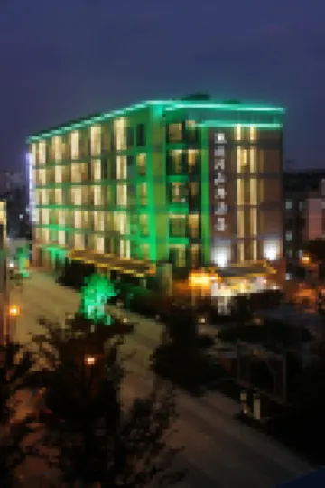 運河晶典飯店（揚州東關街店） 揚州古運河附近的飯店