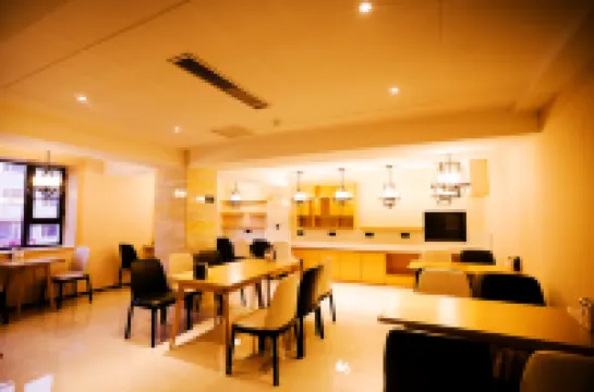 City Comfort Inn (Yanji Pedestrian Street Qiansheng Shopping Plaza)