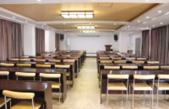 Yeping Grand Hotel (Ruijin Yeping Scenic Area)