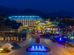 Hotels in Yuquan Bay