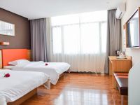 7天优品酒店(哈尔滨机场路店) - 优享双床房
