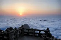 Wudang Mountain Golden Top View Tower (Golden Ding Scenic Area)