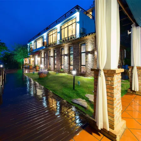 Fengxi Inn