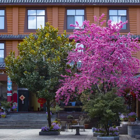 Mosuo Garden Lake Shore Panoramic View|Azure Ripples Vista Resort Hotel (Big Falling Water Village)