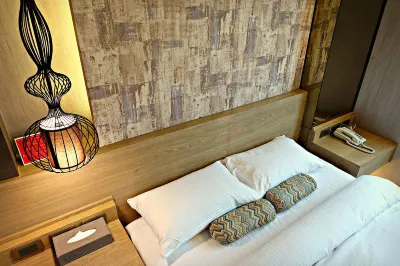 Jia Bin Ge Hotspring Resort Hotel Hotel dekat Guandu Temple