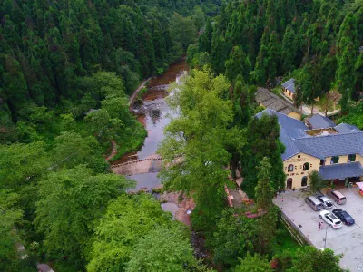 Tiantai Mountain Jinlong Lake Hotel Hotels near Black Dragon Pool