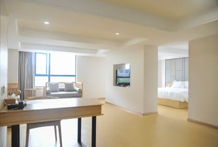 Yijiaren Hotel