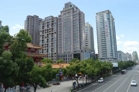 Dajia International Hotel Отели рядом с достопримечательностью «Hubei University of Medicine»