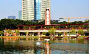 Vienna International Hotel (Foshan Qiandenghu) - Housity