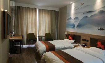 Junyi Chain Hotel  (Home Town, Jingshan Road, Yiyuan)