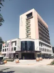 Max Well Hotel Hotels near Cuizhu Park