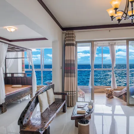 Beautiful Beach Holiday Hotel