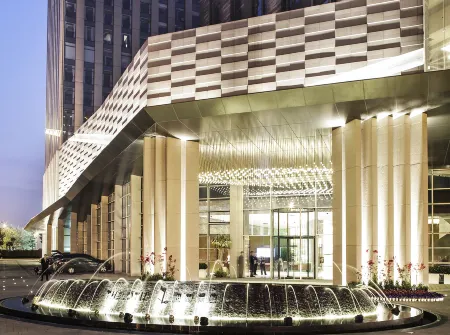 the Lotus Hotel Отели рядом с достопримечательностью «Chongqing Vocational College of Electronic Engineering University City Campus - Mechanical and Electrical Engineering Center»