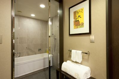 【スタンダードフロア】ジュニアスイートキング ザ ロイヤルパークホテル アイコニック 東京汐留の写真