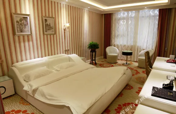 永昌華騰翡翠灣臻品酒店