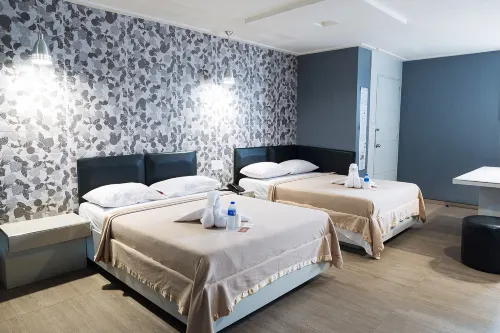 ニュー ウィンストン ホテル