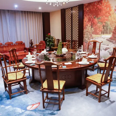 Ruoyu International Hotel (Tai'an High-speed Railway Station)