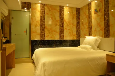 Huayi Hotel (Shanghai Dishui Lake) Hotels in Shanghai