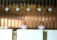 Leng Shui Jiang Hi Surplus Door Grand Hotel