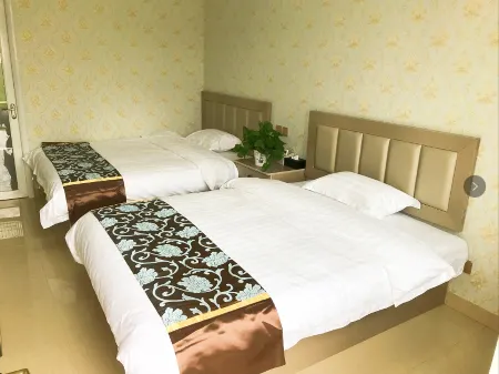 Yang's Courtyard Отели рядом с достопримечательностью «Desert Escalator»