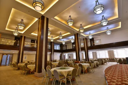 Tiantang Guzhai Holiday Hotel Отели рядом с достопримечательностью «Baima Canyon»