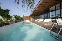 Monument Hotel - Private Pools