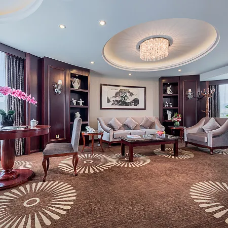 Yintian Hotel