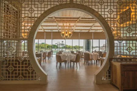 Zenith Hotel Putrajaya Отели рядом с достопримечательностью «Masjid Tuanku Mizan Zainal Abidin (Masjid Besi)»