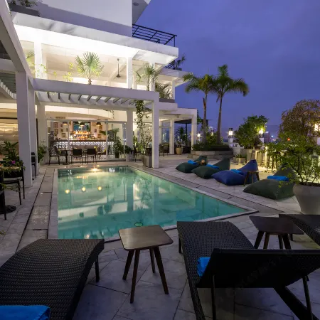 Danang Boutique Hotel Отели рядом с достопримечательностью «My Khe Pagoda»