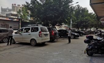 Jin Feng Hotel - Housity