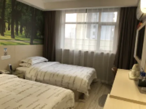 Jasmine Bloom INN Chain Hotel (Yidu Chengxiang Road)