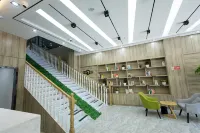 Fiat Hotel (Mengyin Square)